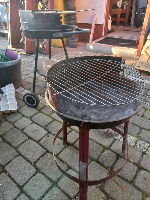 Grill turystyczny przenośny dwie sztuki mały i duży