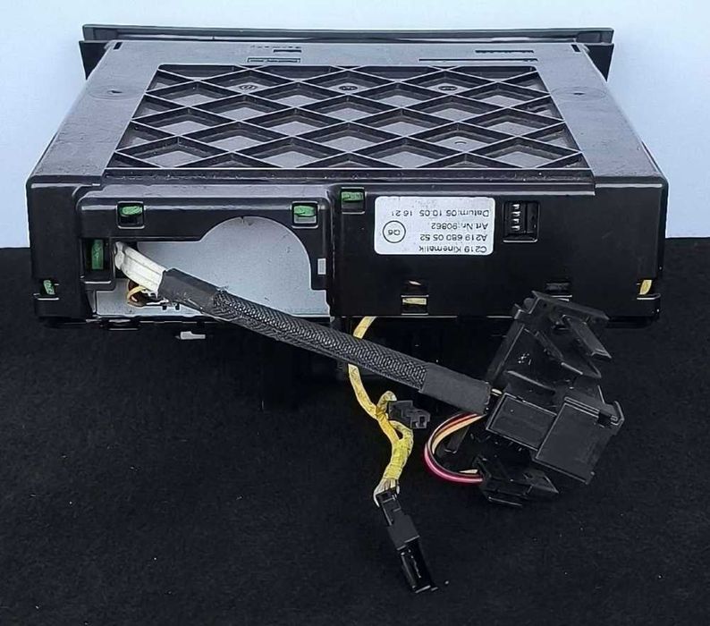 Rádio / Auto Rádio A2196800552 - MERCEDES-BENZ CLS
