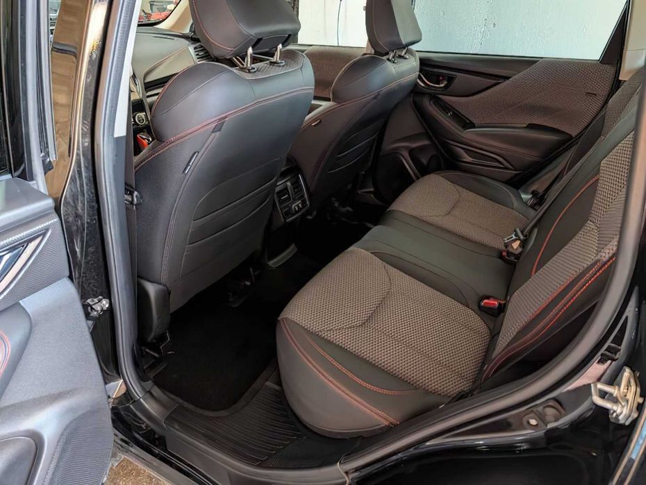 Subaru Forester      2023