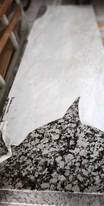2 Tampos de Granito Salpicado – 1,90 × 0,62 m