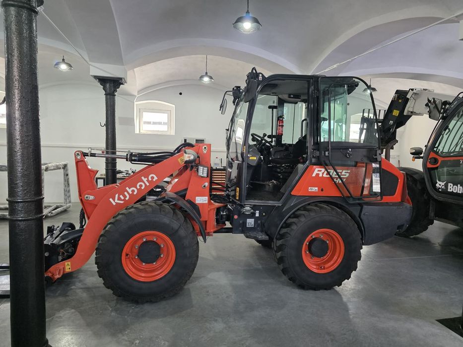 Kubota R065 HW  Ładowarka Kołowa Super Stan jak Nowa Łyżka Widły CAT