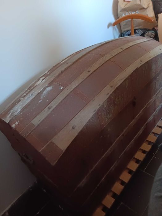 Arca Antiga para Restaurar