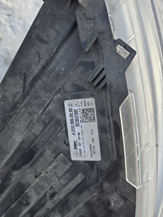 A9109060500 Фара передня права Mercedes Sprinter 907/910 2021 РВ