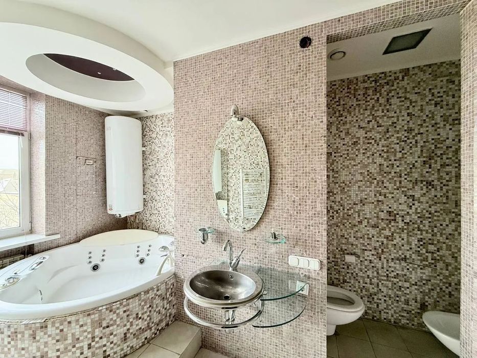 Продам квартиру парк Шевченка