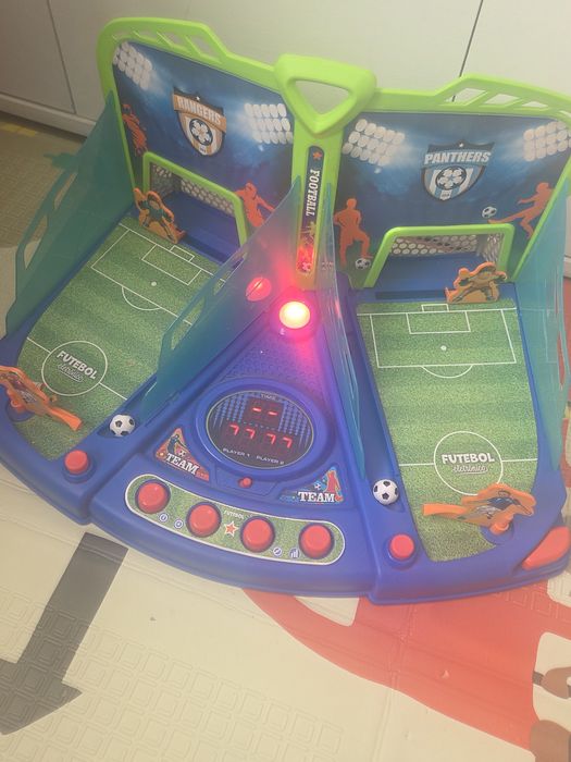 Jogo de futebol novo