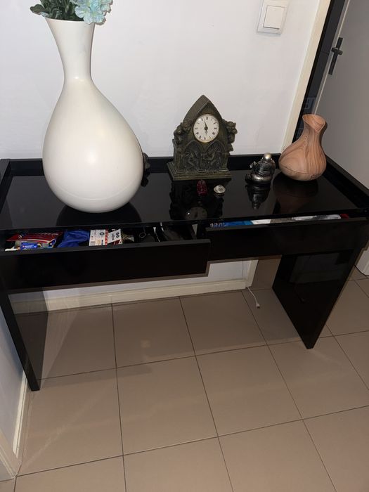 Consola de entrada