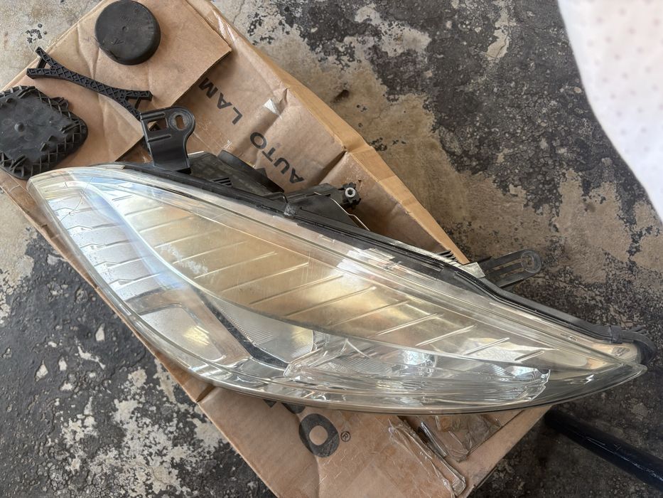 Farol esquerdo original renault megane III