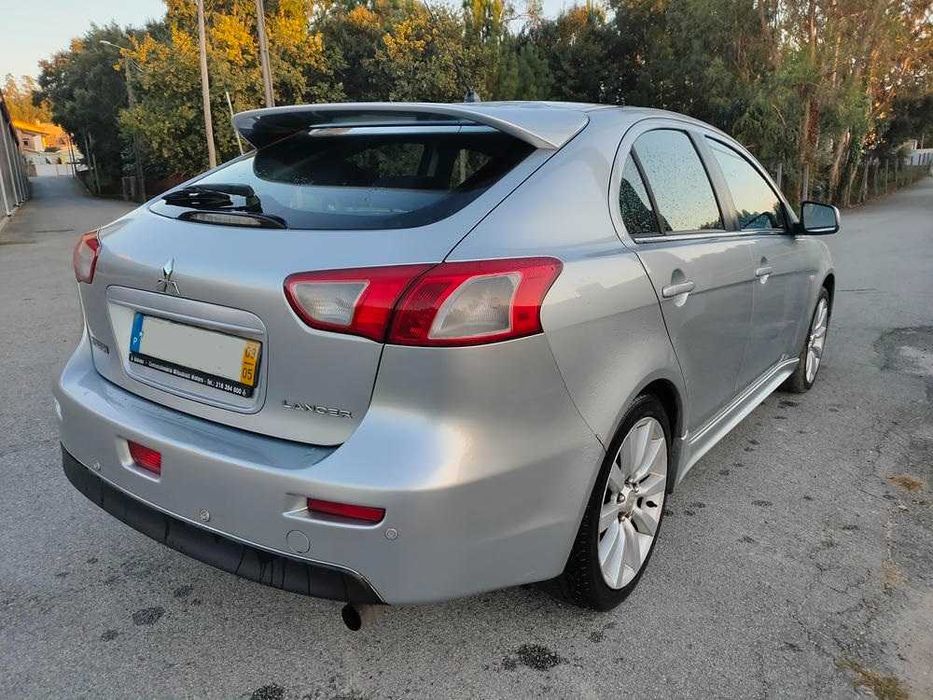 Mitsubishi Lancer SB 2.0 Di-D 140CV Diesel (Motor VW) 05/2009 - Estimado — fotografia 4