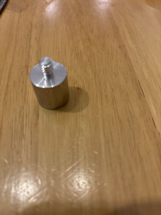 Adapter gwint 5/8 na 1/4 statywu lasera dalmierza