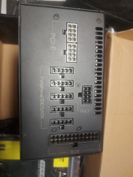 Блок живлення  модульний OCZ ZT Series 550w