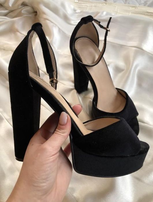 каблуки 40-41 розмір