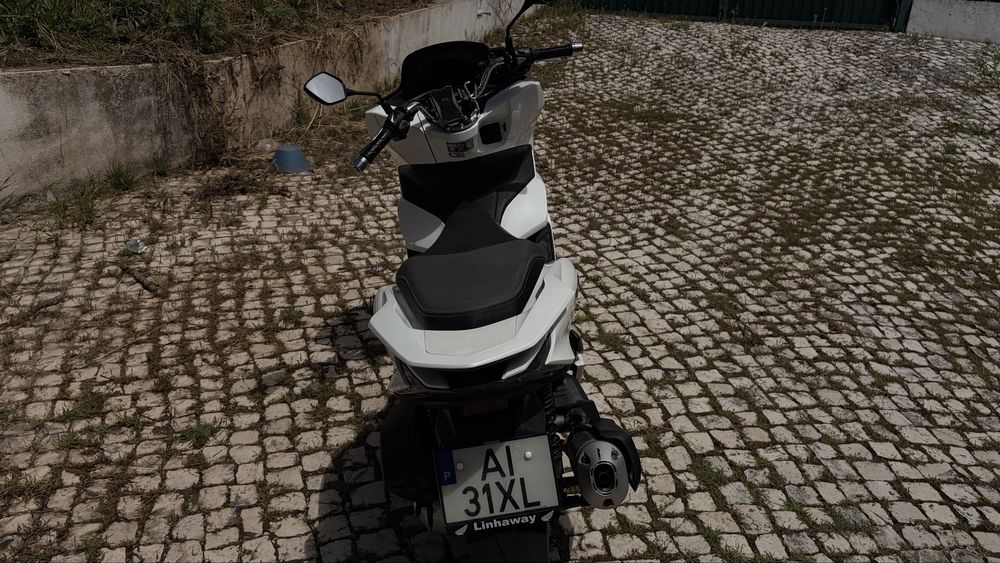 Honda PCX 2022 pronta a anda