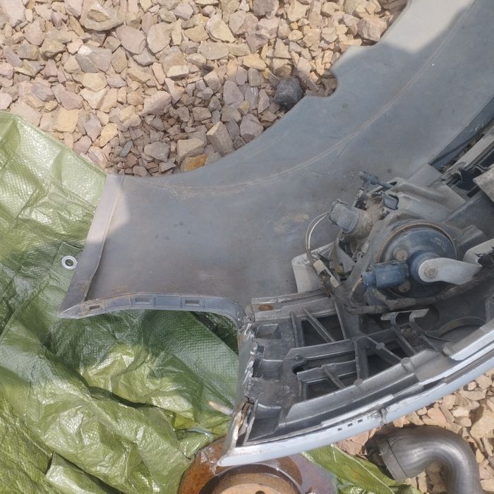 Audi a4 b6 zderzak przód kompletny ly7w kratki halogeny