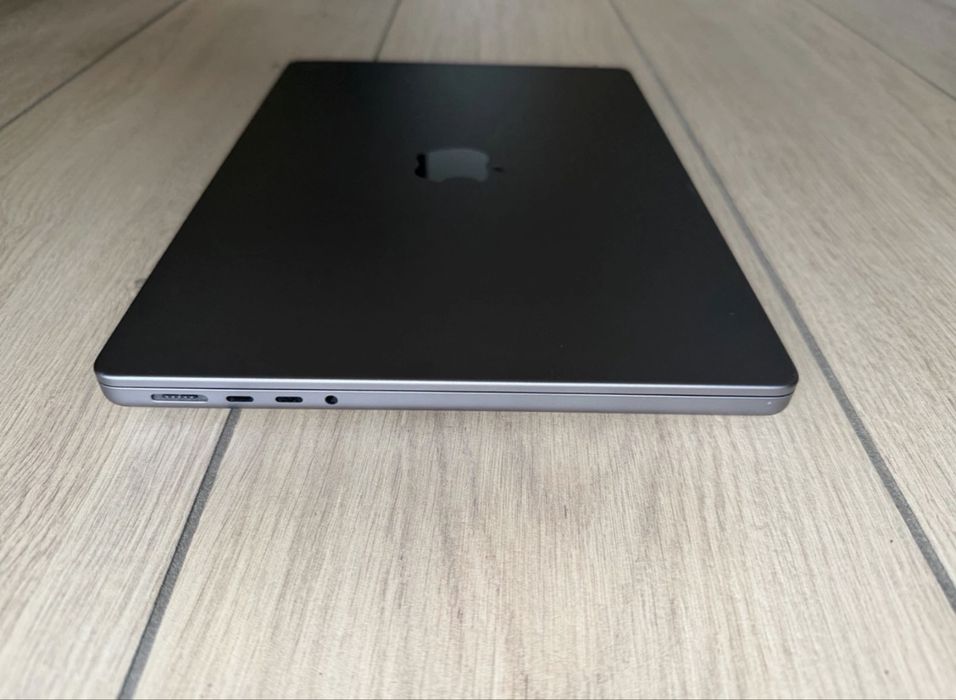 Apple Macbook Pro 14 M2 Pro!