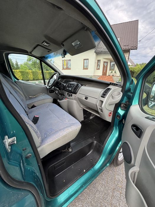 Renault trafic 1.9dci 9osobowy klimatyzacja nawiewy tył