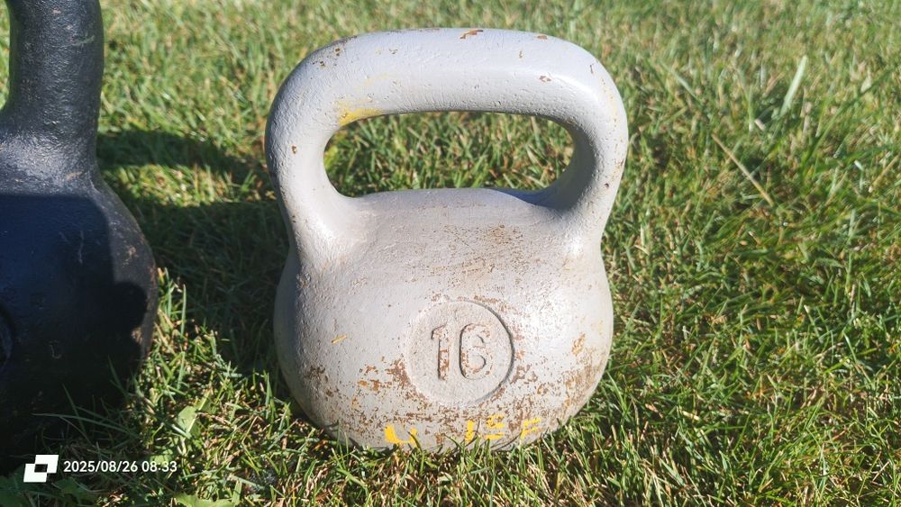 Гирі  16 кілограм