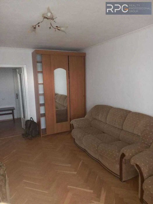 Продам 2к квартиру Шевченківський Сирець Щусєва