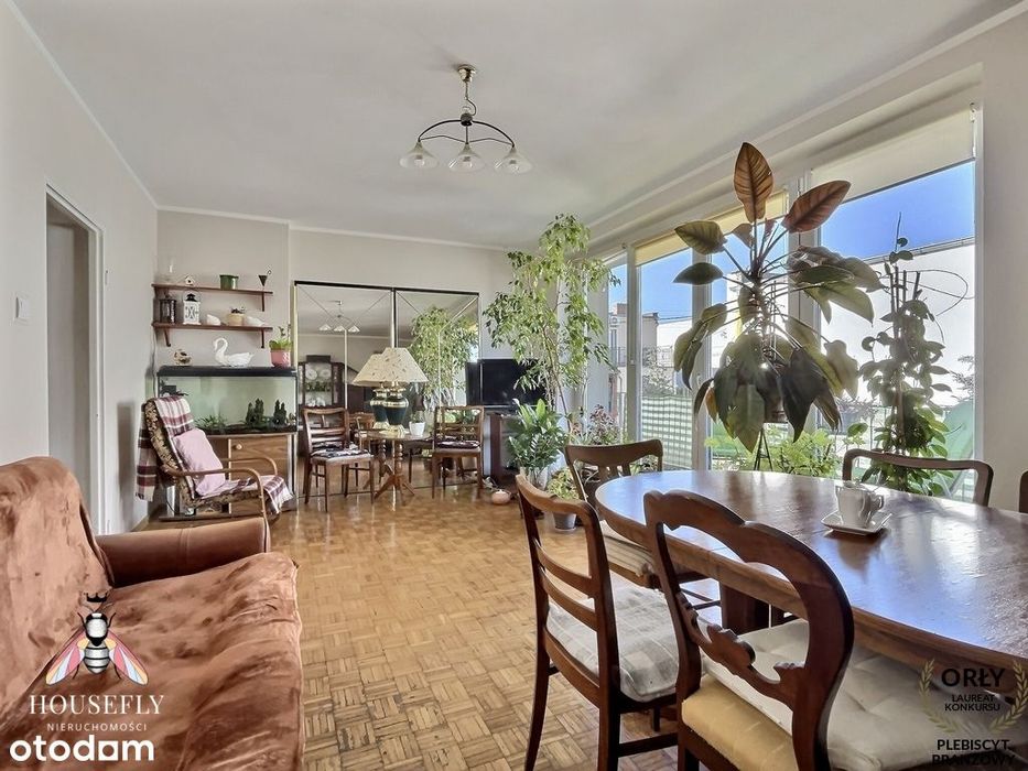 Przestronny dom z garażem w spokojnej lokalizacji