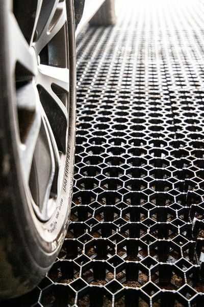 Kratka Trawnikowa Parkingowa  50x50X4 cm GEOKRATA MOCNA AŻUR VAT