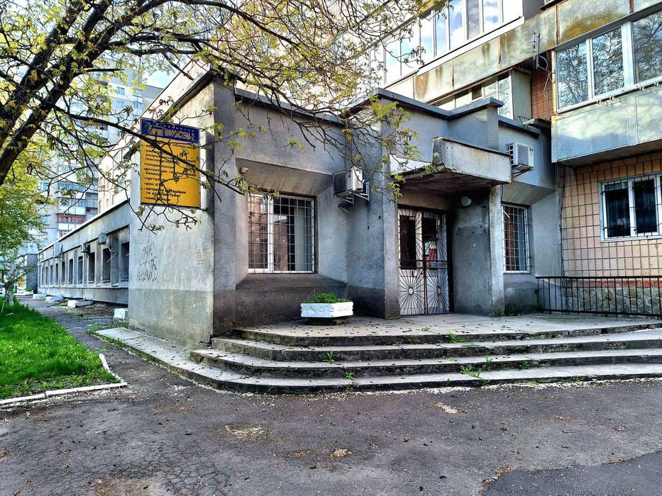 Продам під Медичний Центр 759,9 кв.м - Вид 2