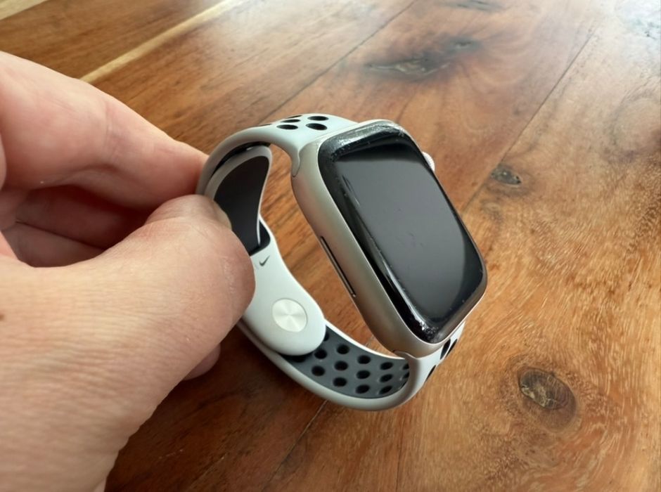 Apple Watch 7 White - Nike edition (жіночі)