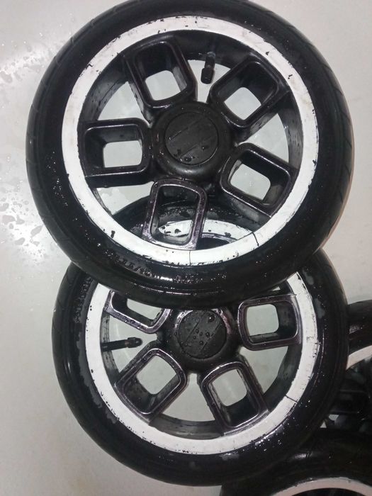 Колёса на коляску