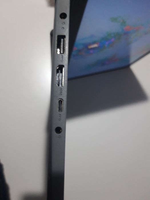 Portatil Lenovo Ryzen 7 5700U SSD 1TB