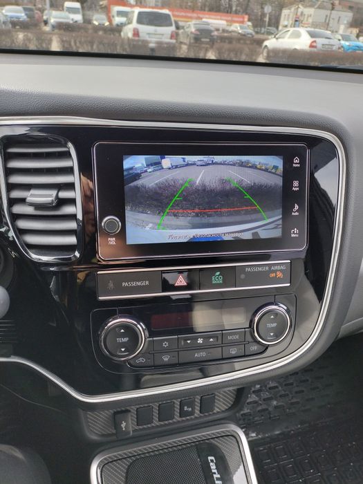 Продам Mitsubishi Outlander Hybrid