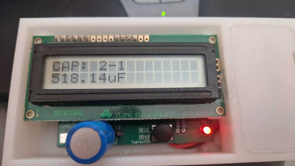 Miernik elementów elektronicznych