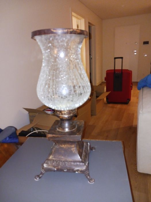 Candeeiro não eletrificado