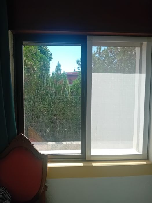 Janelas de Correr  com rede Mosqueteira