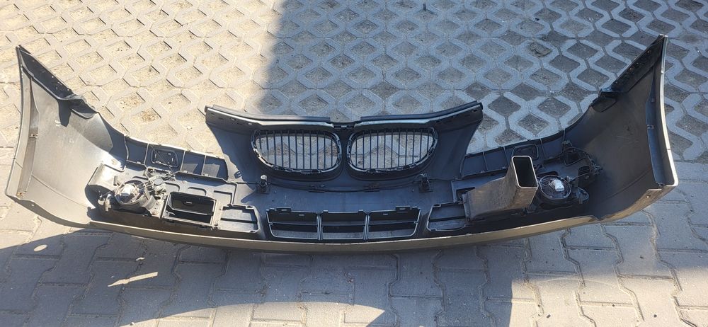 Zderzak przedni BMW E61