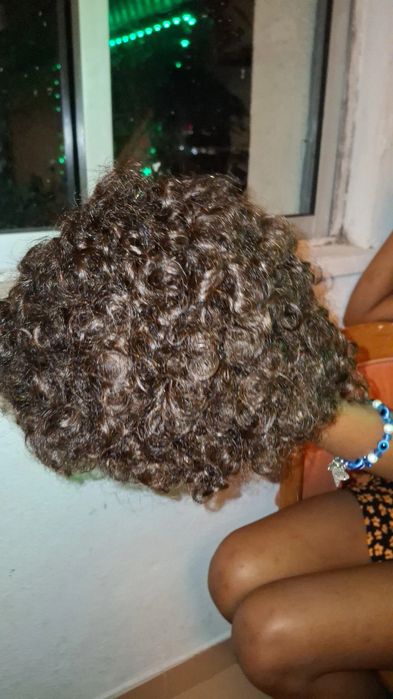 Perucas cacheada curtas