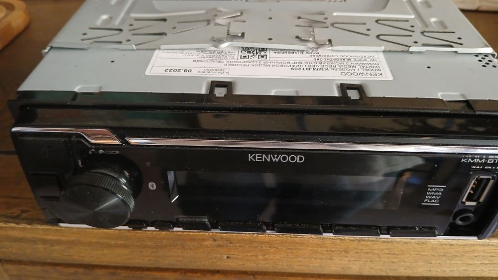 Auto rádio kenwood kmm-bt209