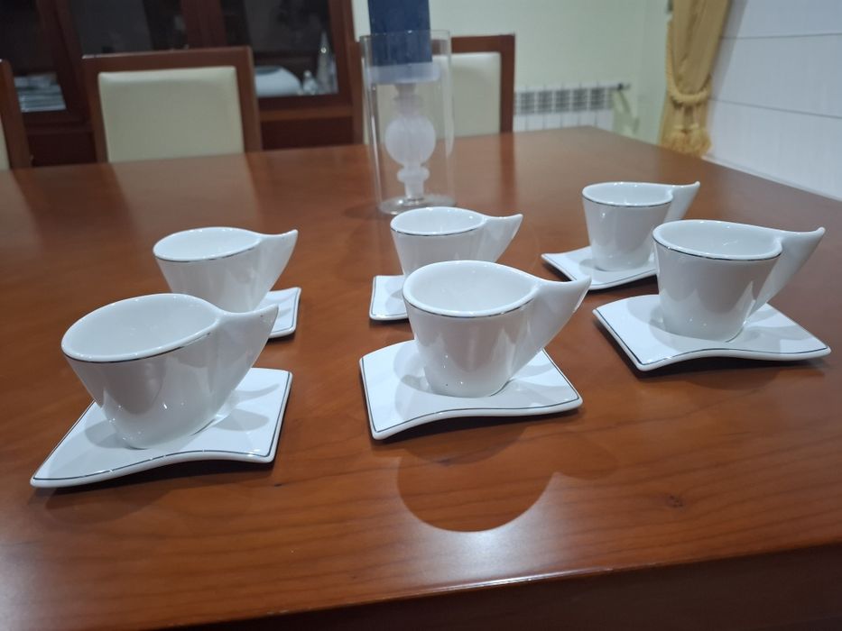 Conjunto de chávenas de cafe