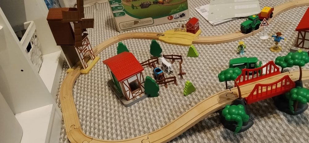 Tor drewniany, pociąg mini farma