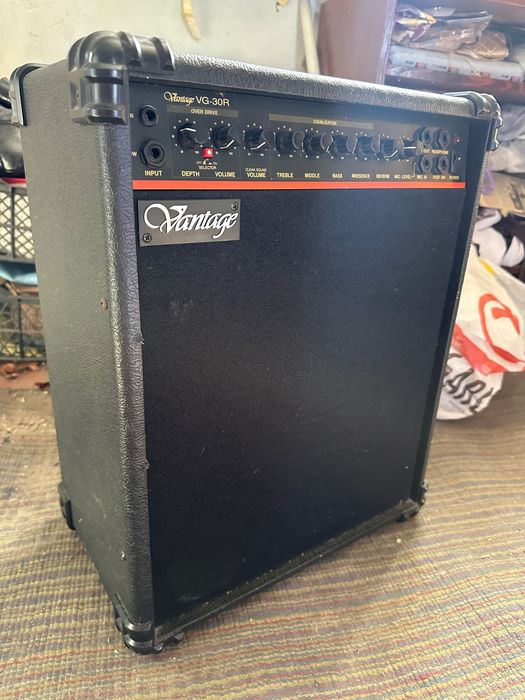 Комбопідсилювач Vantage VG-30R