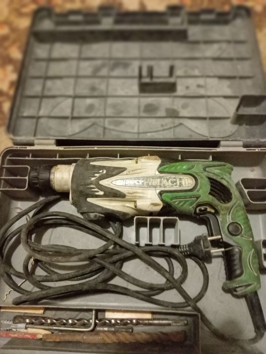 Перфоратор Hitachi