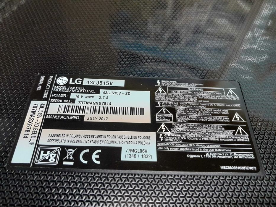 PEÇAS - TV LED 43" - LG 43LJ515V - com Ecrã Partido!!!