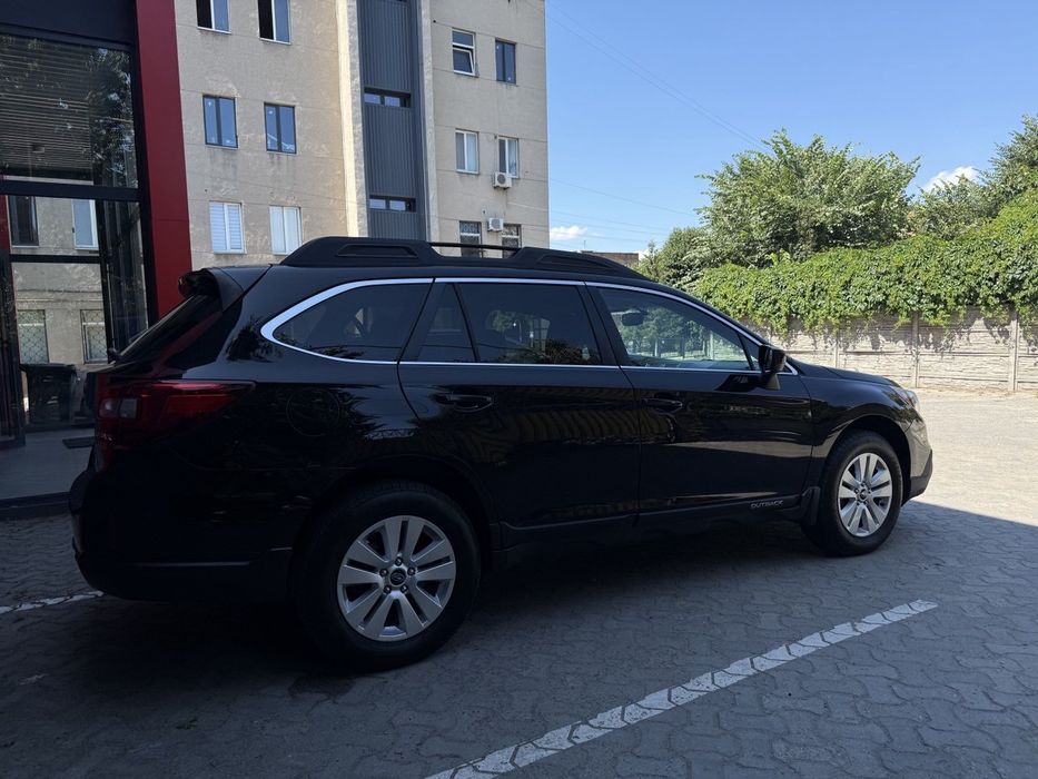 Subaru Outback  B15