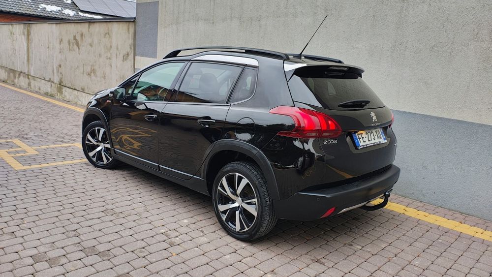Peugeot 2008 GT-LINE 1,2 THP ,, automat,,