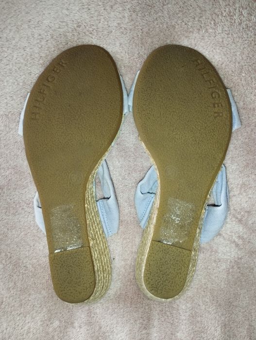 Tommy Hilfiger jeansowe klapki espadryle koturny 36