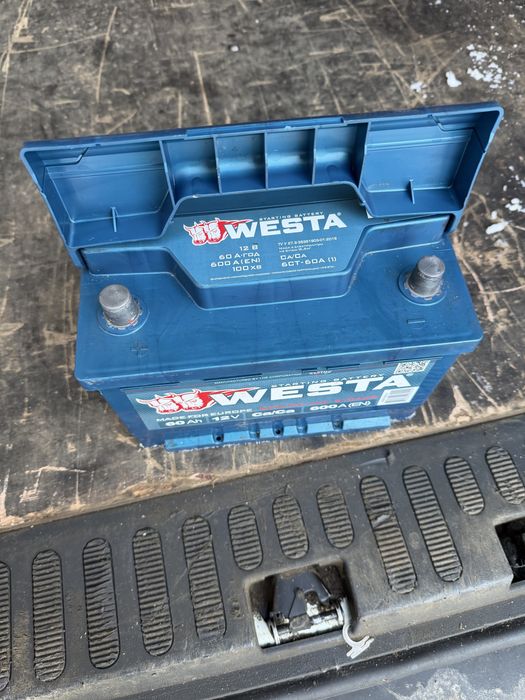 Акумулятор westa 60Ah 12v майже новий