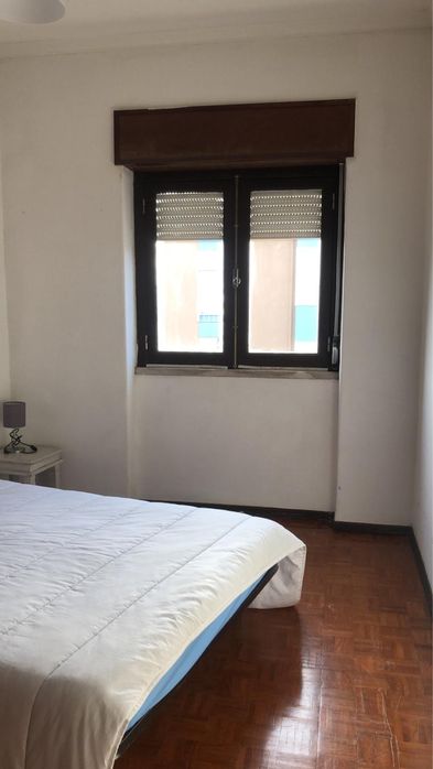 Quarto  casal  sem caução Amadora/vendas novas
