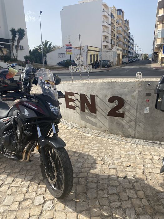 Honda CB 500 X.
