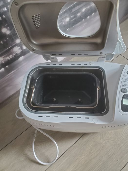 Хлібопіч хлебопечка CLATRONIK