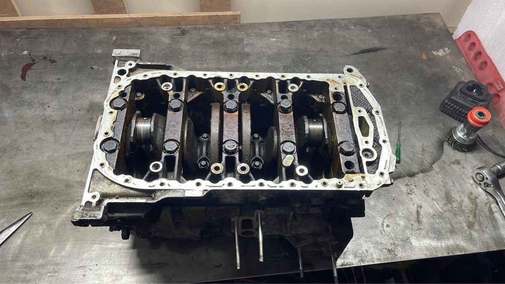 Двигун Peugeot 407 мотор 1,6 колінвал 2005р ГБЦ блок поршень