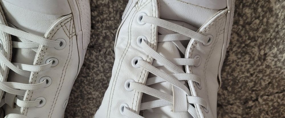 Białe skórzane converse 38