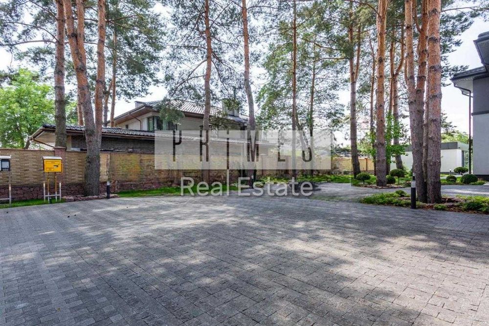 Продажа дома 250м2 с выходом к озеру, Плюты, Обуховский район