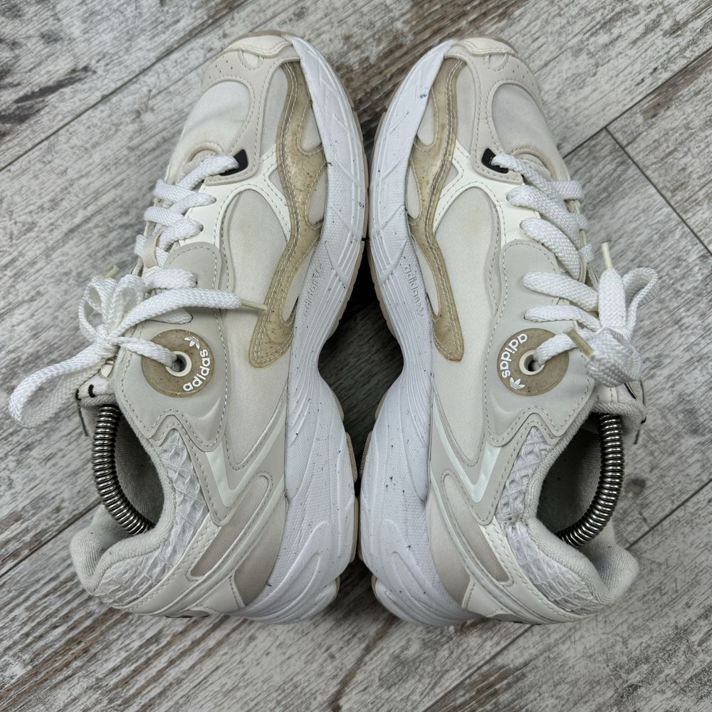 Adidas Astir Her Vegan HQ6670: 990 грн. - Кроссовки для
